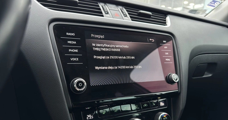Skoda Octavia cena 72900 przebieg: 117269, rok produkcji 2019 z Łomianki małe 352